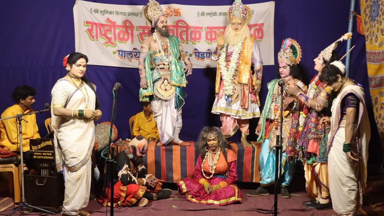 a group of artist from Khanolkar Dashavtar Natya Mandal, Khanoli performing Dashavtari Natak on stage